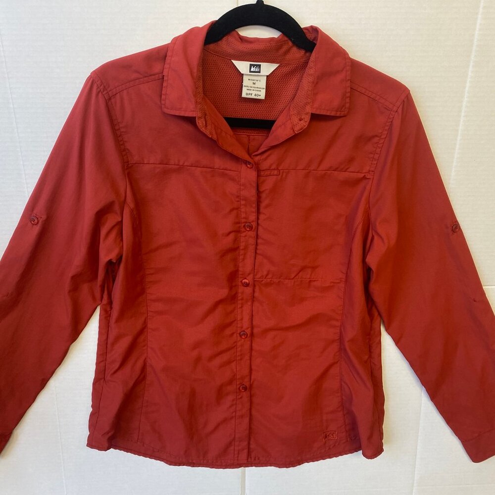 REI Women's Button Down Shirt Tactel Nylon Long Roll Tab Long Sleeve Vent Size M